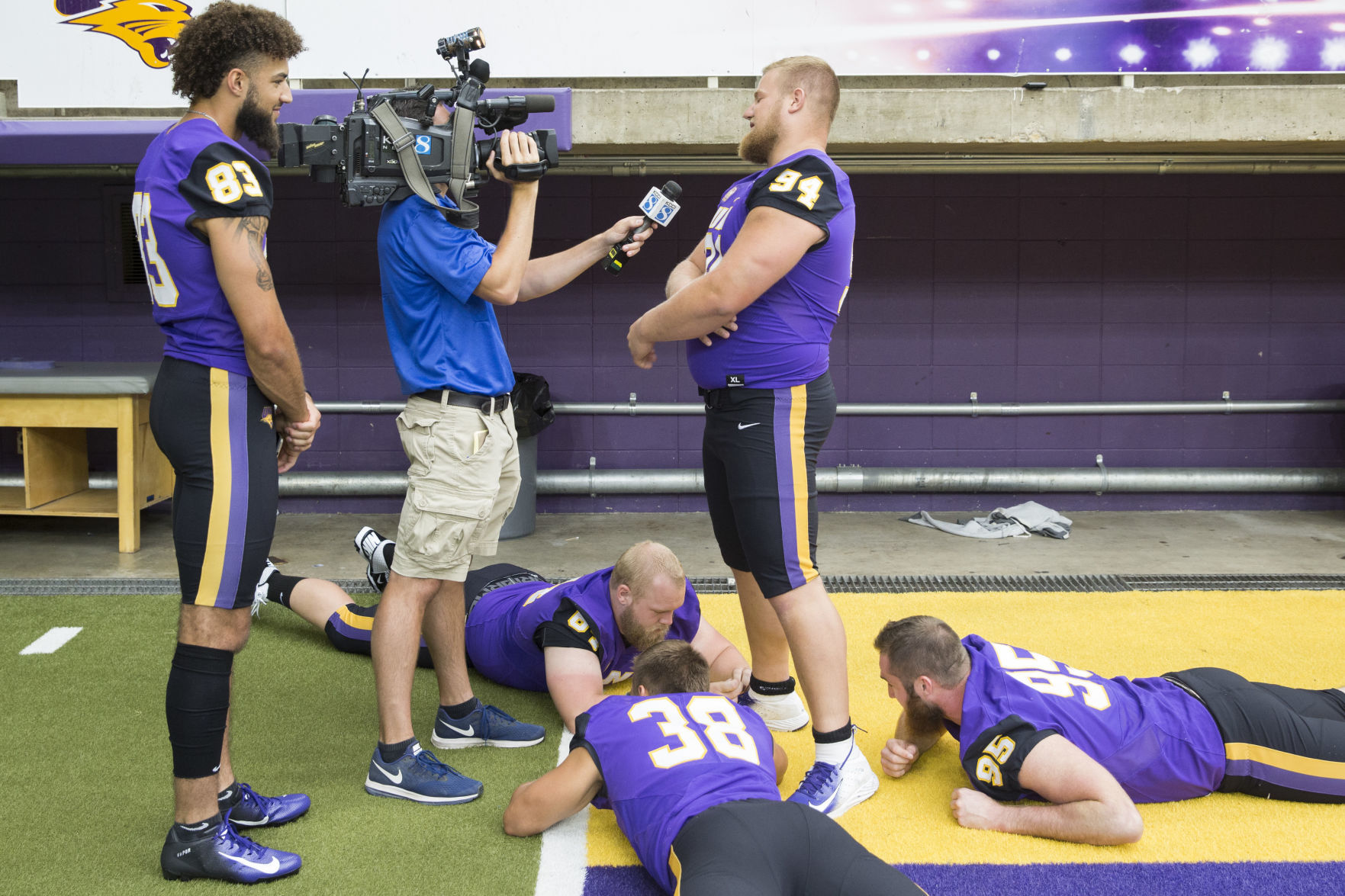 080719kw-uni-football-media-day-13